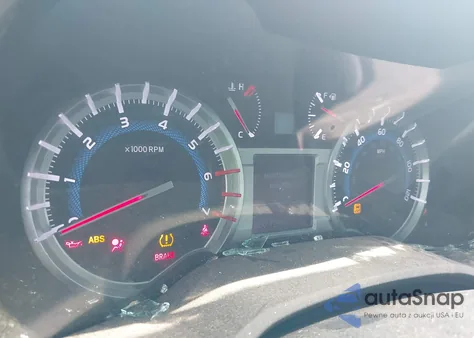 2014 Toyota 4Runner Sr5 z USA, uszkodzony, nr VIN JTEBU5JR4E5184582